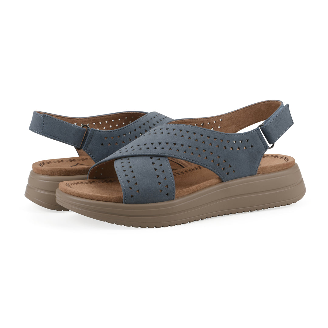 Haniya Sandal