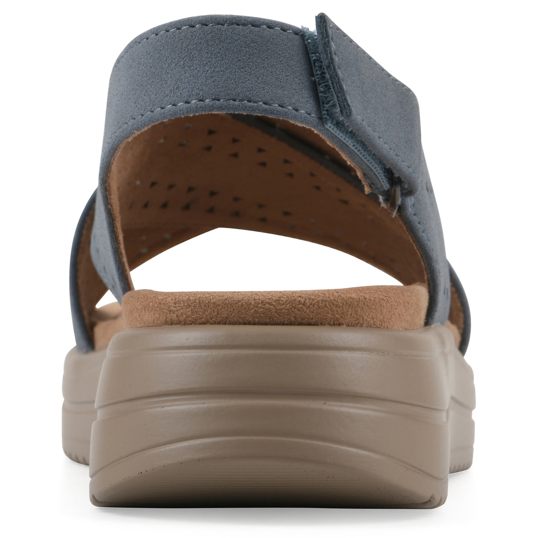 Haniya Sandal