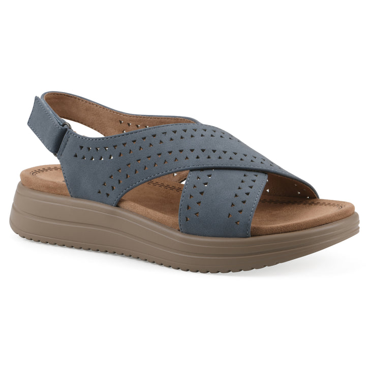 Haniya Sandal