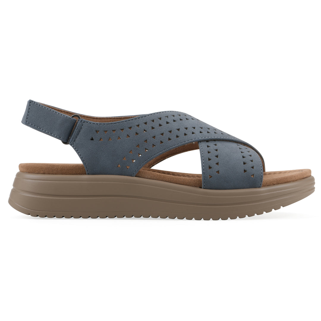 Haniya Sandal