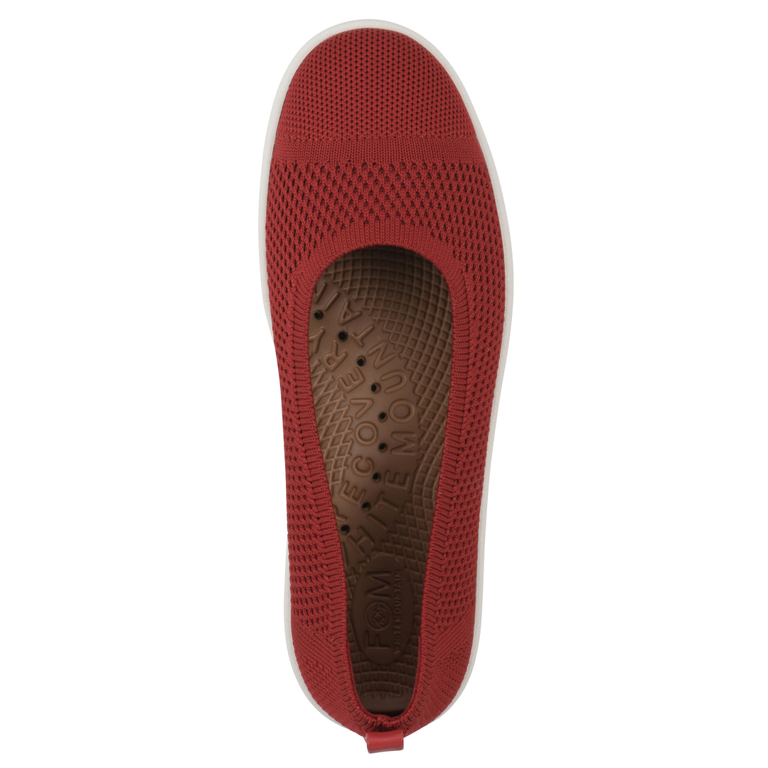 Naveen Recovery Slip-On